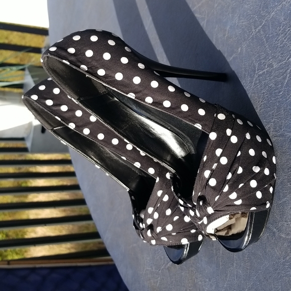 Polka Dots ❤ Stiletto Power - Picture 7 of 10